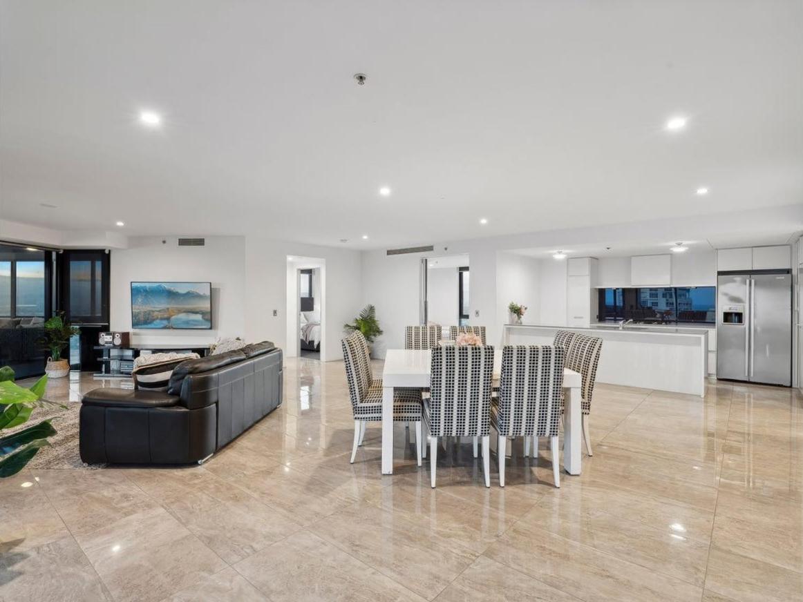 Circle On Cavill - Hosted By Coastal Letting Daire Gold Coast Dış mekan fotoğraf